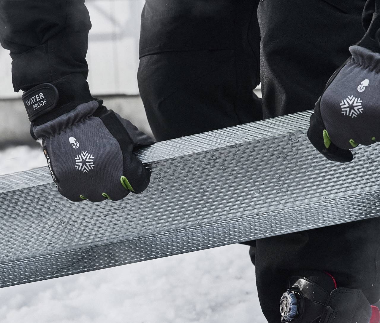 Selección de guantes TEGERA con protección al corte para el invierno