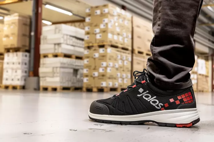 ei_7100-1.webp?format=webp&