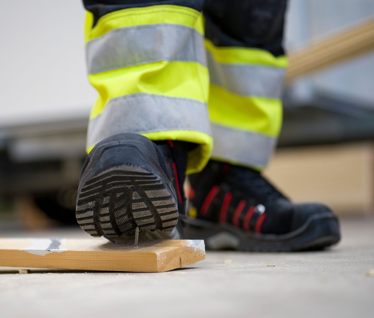 Your Guide to JALAS Safety Shoes S1, S2, and S3